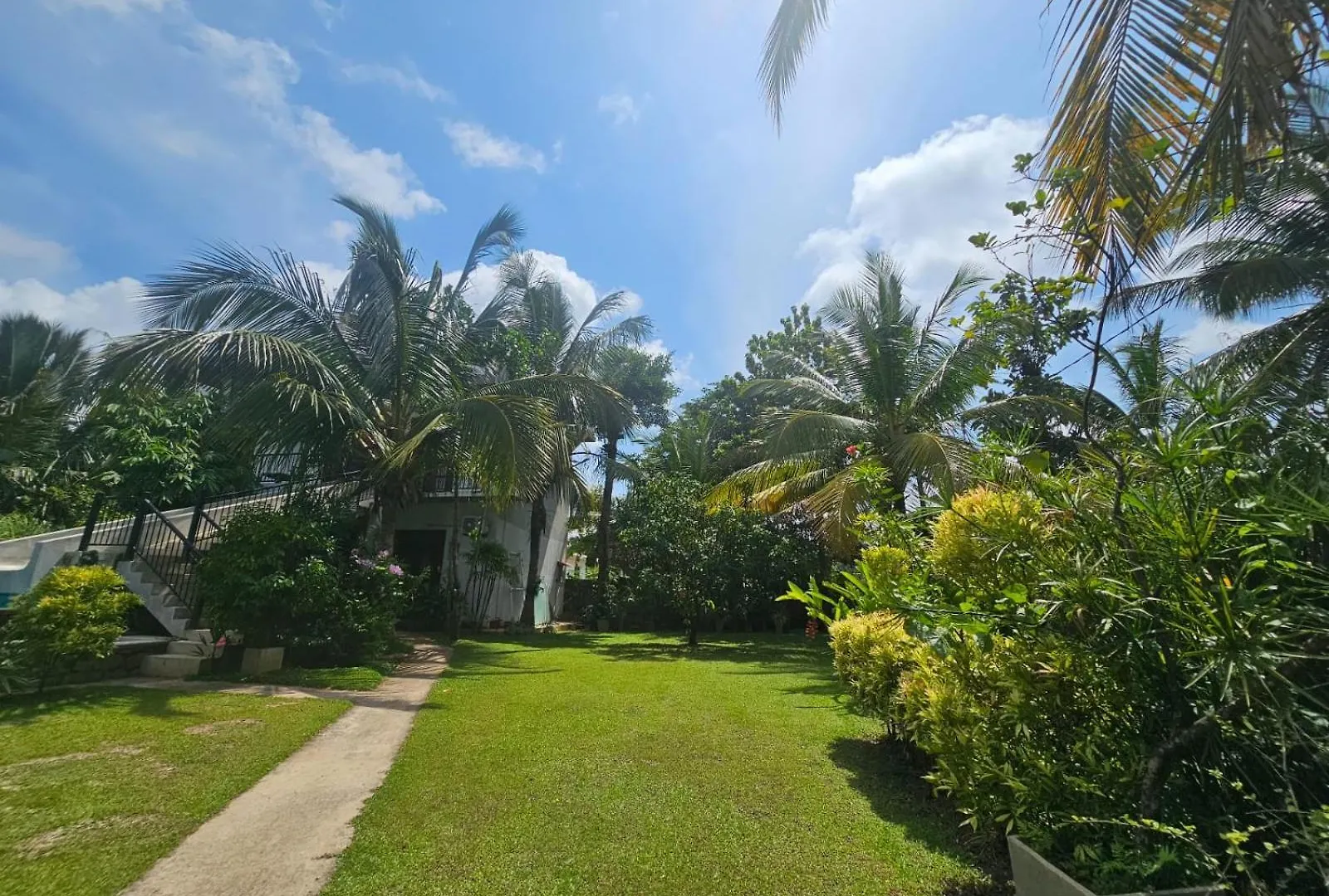 Bed and Breakfast Optimum Residencies Negombo
